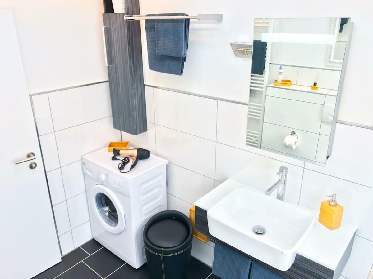 Schoene, Neue Ferienwohnung Am Rhein Und Mit Balkon Бинген ам Рейн Екстериор снимка